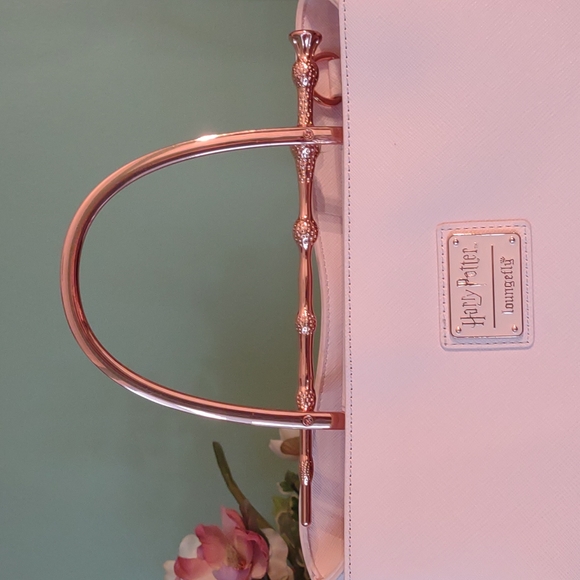 Loungefly Harry Potter Elder Wand Purse NWOT - Picture 4 of 7